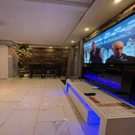Brooklyn Luxury Spring Retreat With Private Outdoor Space 뉴욕 외부 사진